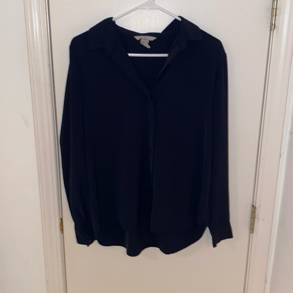 H&M black button up shirt